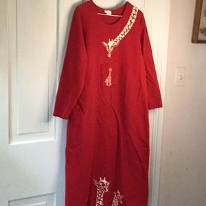 Cite red dress